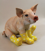 Schwein mit Gummistiefel, gelb